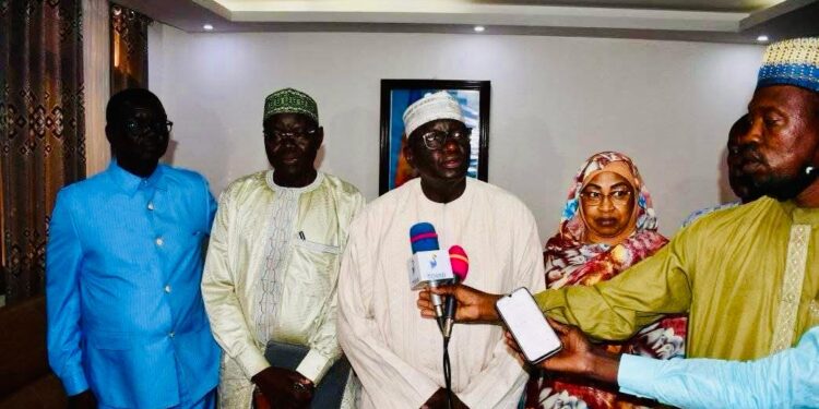 Tchad : Les sénateurs de N&rsquo;djamena reçus au Ministère de l&rsquo;administration du territoire