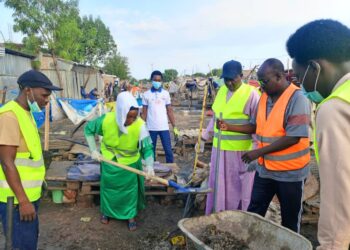 N’Djaména : L&rsquo;AJED donne un coup de balai au marché de Farcha Djougoulier