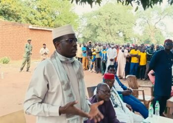 Monts de Lam : Le Préfet Idriss Souleymane Bouyeme en campagne de sensibilisation pour la paix et la cohabitation pacifique