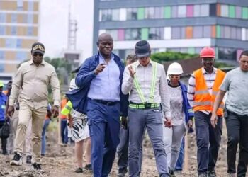 Gabon: Le Chef de l&rsquo;État inspecte quelques chantiers