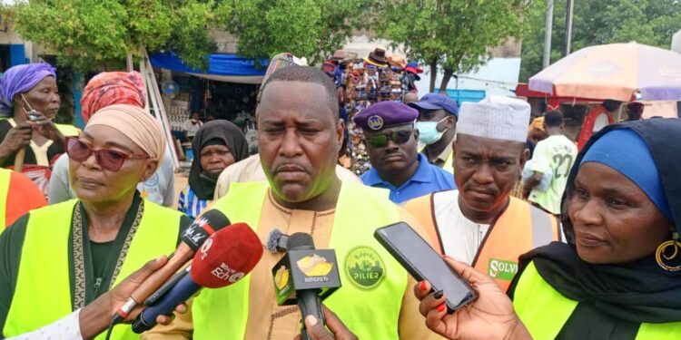 N&rsquo;djamena : La commune du 7eme arrondissement nettoie les coins stratégiques