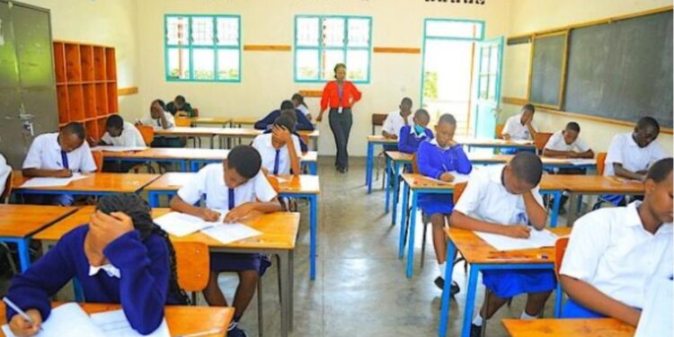 Rwanda : Plus de 255 000 élèves entament les examens nationaux du secondaire ce 9 juillet