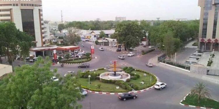 Tchad : Calvaire de la fin de mois dans les banques, les fonctionnaires victimes de l’inorganisation bancaire