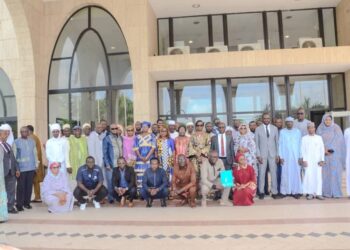 Tchad : Le ministère de la Santé et l’OMS lancent les travaux de la revue à mi-parcours du plan de travail conjoint 2025Le secrétaire général du ministère de la Santé publique et de la Prévention, Dabsou Guidaoussou, a lancé ce matin à N’Djamena les travaux de la revue à mi-parcours du plan de travail conjoint 2025, entre le gouvernement tchadien et l’Organisation mondiale de la santé.