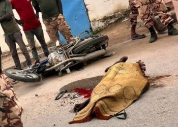 Abéché : Un poids lourd heurte mortellement un motocycliste.