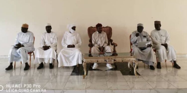 Abéché : le ministre de la Santé dirige la réunion quotidienne du comité provincial de riposte contre le choléra