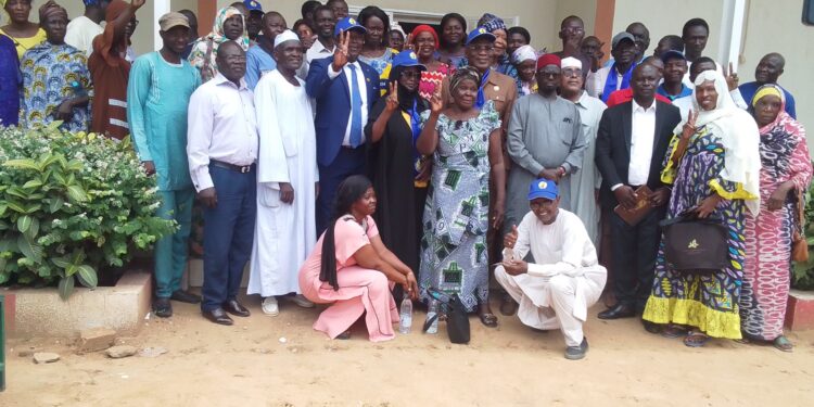 Moyen-Chari : Les élus parlementaires du MPS se réunissent avec les militants pour discuter de la paix et du développement