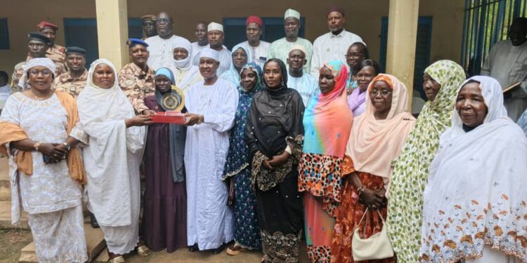 Guera : La Délégation de la Femme honore la mécanicienne Hawa Tom, lauréate du Prix d&rsquo;Excellence Féminine