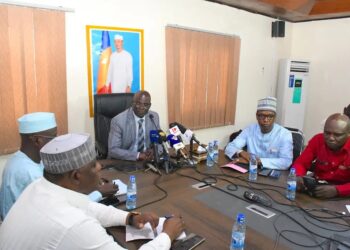 Tchad : Le Ministre des Télécommunications mobilise directeurs généraux et chefs de projets dans le cadre du PND « Tchad Connexion 2030 » pour attirer les investisseurs émiratis