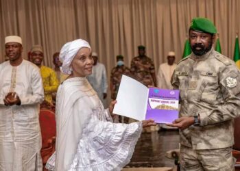 Mali : Remise des rapports annuels du Médiateur de la République au Président Assimi GOÏTA