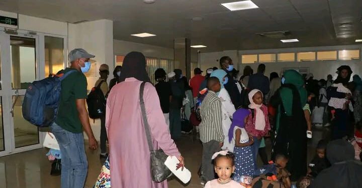 Tchad : Le gouvernement et l’OIM facilitent le rapatriement volontaire de 160 migrants depuis la Libye