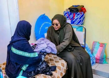 Tchad : La Ministre de l&rsquo;Action Sociale au chevet des patients de l’Hôpital de la Mère et de l’Enfant