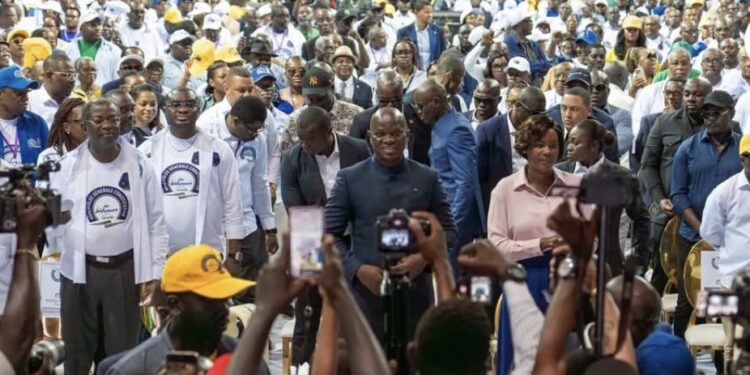 Gabon: Le président gabonais Brice Clotaire Oligui Nguema a lancé, ce 5 juillet, son nouveau parti politique : l’Union démocratique des bâtisseurs (UDB).