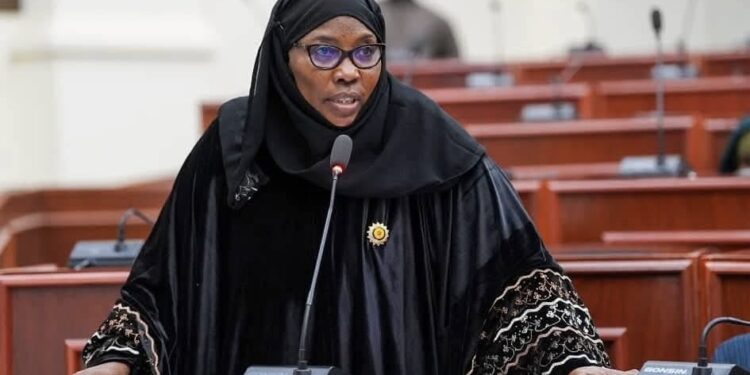 Fada : la Sénatrice Zara Dillo alerte sur la famine à la prison de haute sécurité