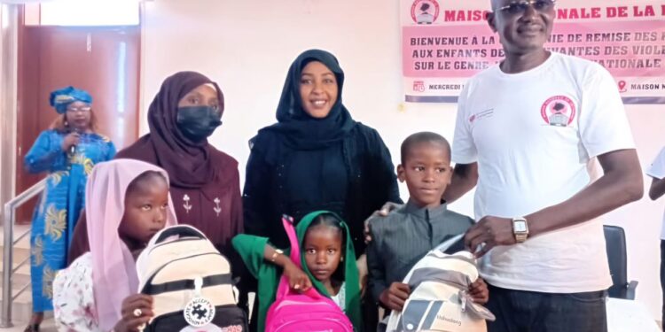 Tchad : La MNF offre des kits scolaires à 100 enfants de survivantes des VBG