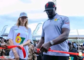 Guinée : Le président réceptionne les premières locomotives du projet Simandou