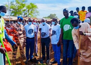 Pala : Une vaste opération de salubrité organisé au marché de la ville par la Mairie et Let&rsquo;s Do I&rsquo;t