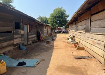 RDC : Des milliers de déplacés de guerre à Masisi-Centre vivent dans des écoles, un calvaire accentué par la saison des pluies
