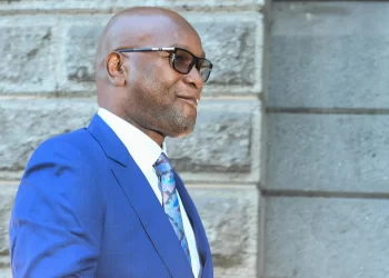 L&rsquo;ambassadeur d&rsquo;Afrique du Sud retrouvé mort au pied d&rsquo;un hôtel à Paris