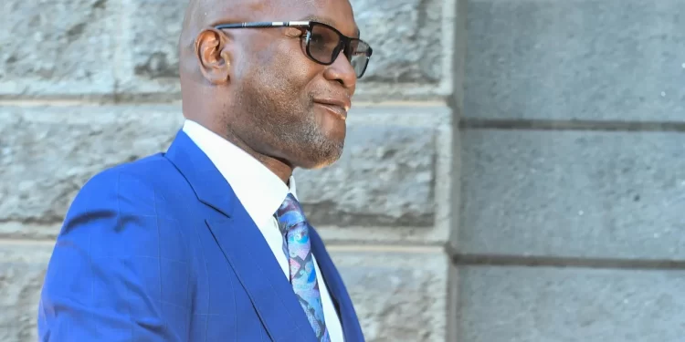 L&rsquo;ambassadeur d&rsquo;Afrique du Sud retrouvé mort au pied d&rsquo;un hôtel à Paris