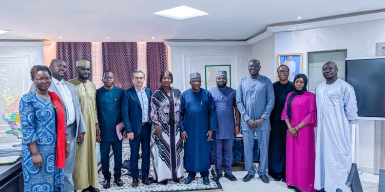 Tchad : Rencontre entre la Ministre de la Femme et une délégation conjointe de l&rsquo;Alliance Gavi, de la Fondation Bill & Melinda Gates et de la Fondation Dangote