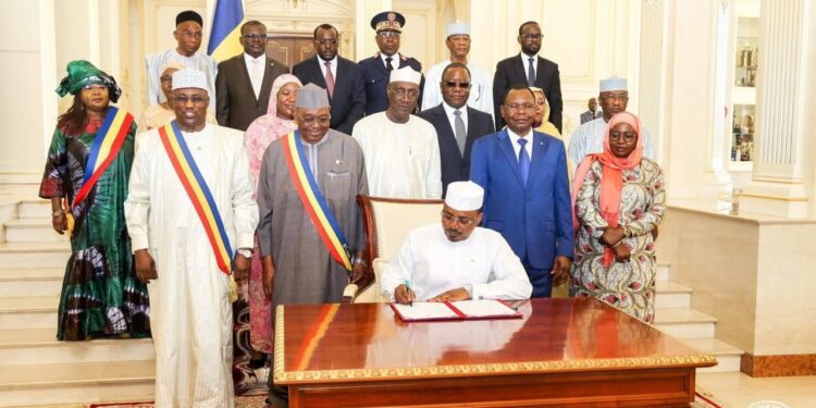 Tchad : Le Président de la République promulgue la loi constitutionnelle révisée