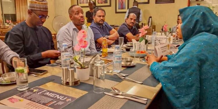 PND « Tchad Connexion 2030 » : La Ministre déléguée auprès du ministre des Affaires étrangères mobilise des investisseurs à Kampala