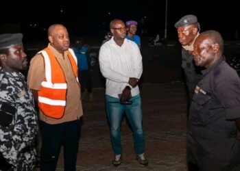 N&rsquo;Djaména : La Commune expérimente le nettoyage nocturne