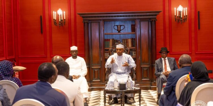 Tchad : Le Ministre d&rsquo;État, ministre des Affaires étrangères rencontre la communauté tchadienne de Rome