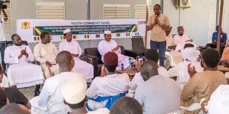 Tchad : Le Ministre de la jeunesse honore le comité d&rsquo;organisation du Forum Youth Connekt Sahel