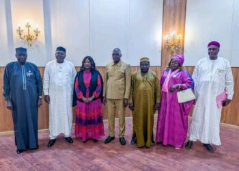 Tchad : Le Sénat auditionne la Ministre de la Femme et de l’Enfance sur la protection des femmes et des filles