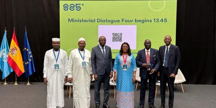 Tchad : Le ministre de l’Eau et de l’Énergie plaide à Madrid pour un financement durable du secteur de l’assainissement