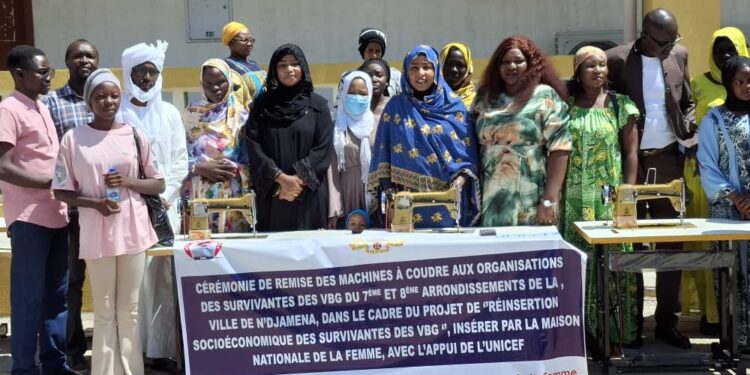 N&rsquo;djamena : La Maison de la Femme donne des machines à coudre aux survivantes des VBG.