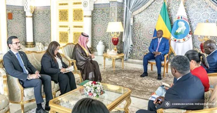 Gabon : Le chef de l&rsquo;État reçoit les ambassadeurs d&rsquo;Espagne et d&rsquo;Arabie Saoudite