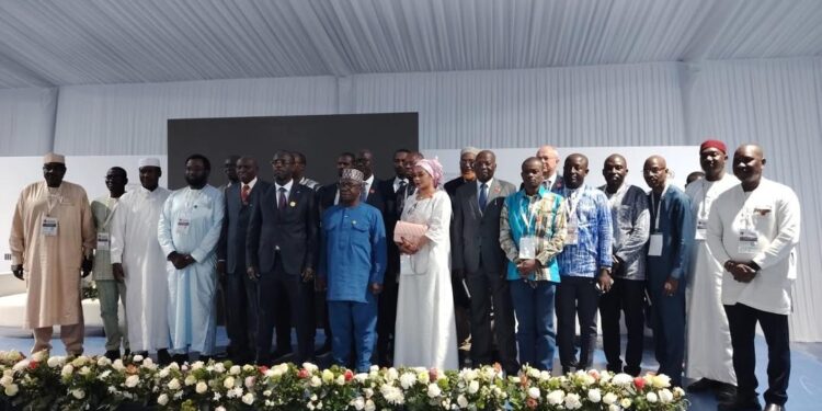 Tchad : Le ministre Idriss Kourda impulse trois projets d’infrastructures continentales lors du Sommet de Luanda