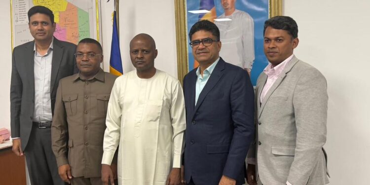 Tchad : Le Ministre des finances reçoit le chef du Groupe indien Mahasakthi