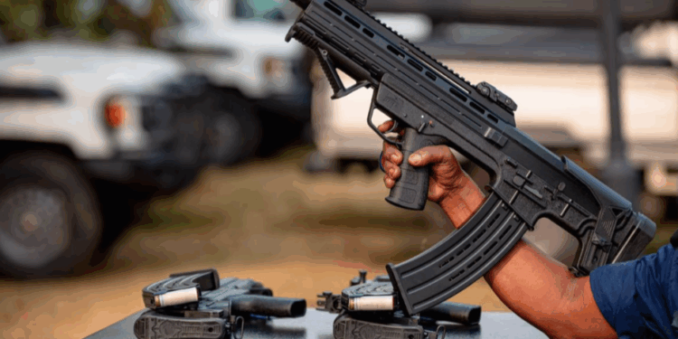 RDC : Manono interdit les armes calibre 12 pour freiner la montée de la criminalité