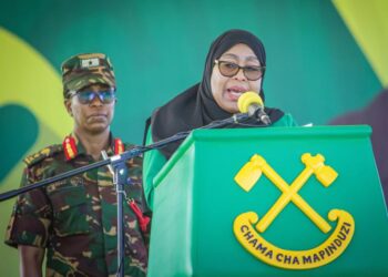 Tanzanie : Samia Suluhu Hassan à l’aube d’une élection sous tension, entre promesses de démocratie et accusations de répression