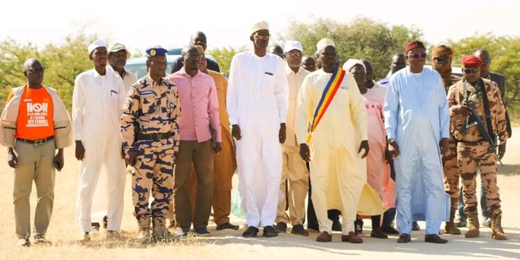 Mongo : Les bénévoles du projet IRA donnent un coup de balai au gouvernorat