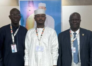 COP 30 : Le Président du Groupe africain des Négociateurs (AGN) en visite au Pavillon du Tchad