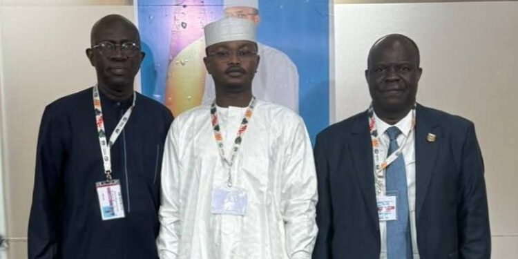 COP 30 : Le Président du Groupe africain des Négociateurs (AGN) en visite au Pavillon du Tchad