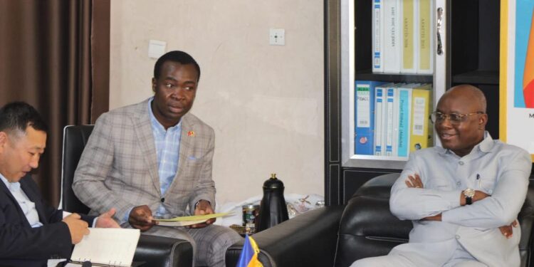 Tchad : Nouveaux horizons pour l&rsquo;énergie solaire, le ministre Passalé Kanabe Marcelin reçoit une délégation du groupe SAND