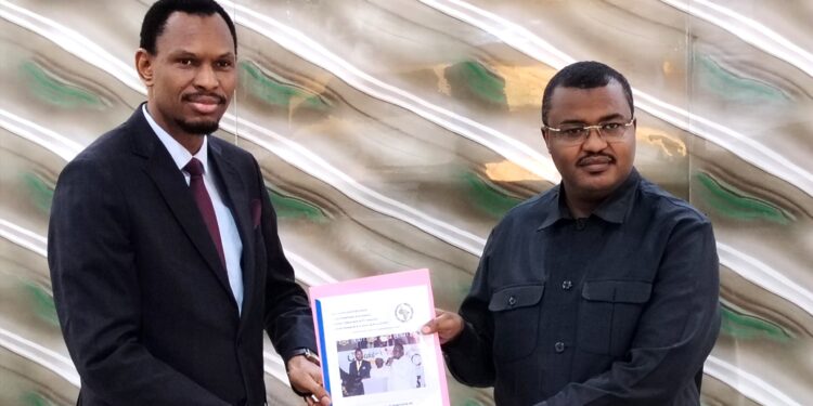 Tchad : Le rapport de l&rsquo;Union Panafricaine de la Jeunesse sur le Congrès du CNJT remis au Ministre de la Jeunesse et des Sports.
