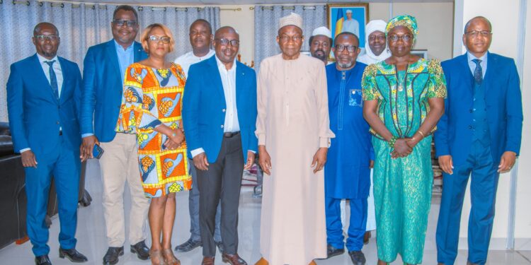 Tchad : le Gouverneur du District 9150 du Rotary International reçu par le Médiateur de la République pour renforcer les liens