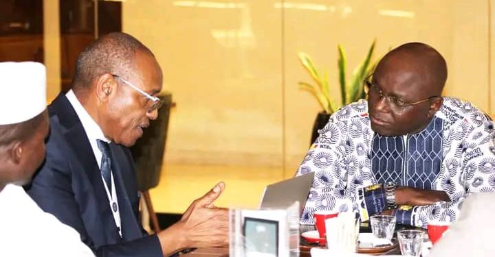 Abu Dhabi : Le Tchad et Africa Ren Opérations consolident leur coopération dans le secteur de l&rsquo;énergie.