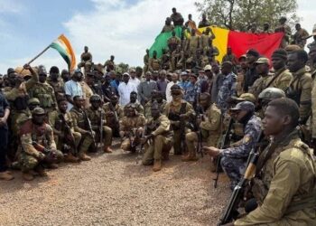 Le Niger offre 82 citernes au Mali pour renforcer la coopération militaire