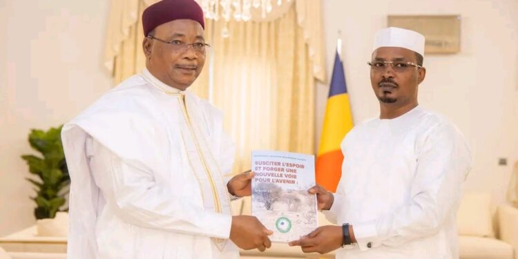 Tchad : Audience entre le Président Mahamat Idriss Deby Itno et l’Ancien Président Mahamadou Issoufou