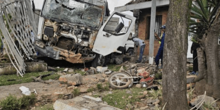 RDC : Le gouvernement sonne l’alerte face à la flambée d’accidents et exige un contrôle technique rigoureux