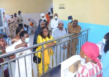 Tchad : La Secrétaire d&rsquo;État à la Santé visite les services d&rsquo;urgence des CHU de la capitale