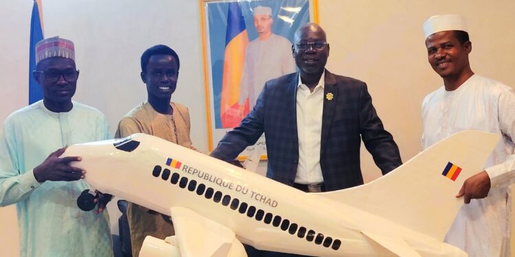 ​Tchad : À Mongo, le génie d&rsquo;un collégien s&rsquo;envole avec du métal recyclé